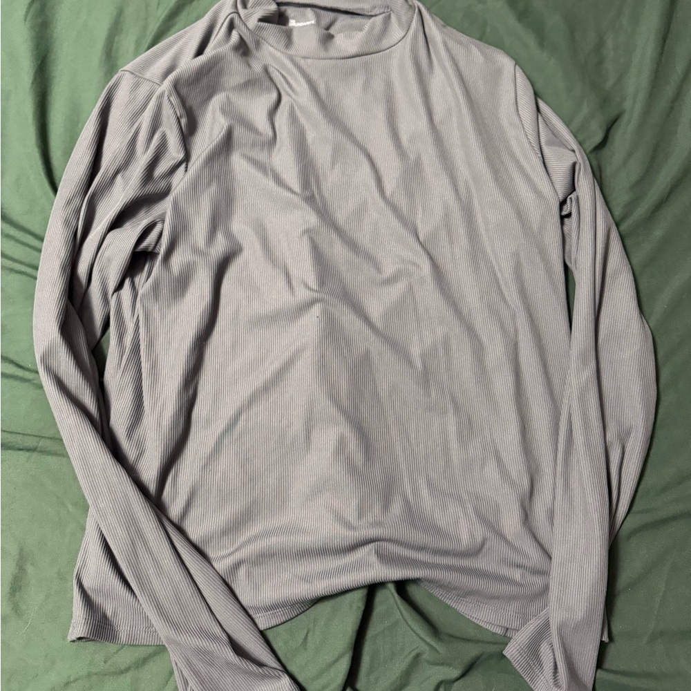 Women's Gray Long Sleeve Shirt